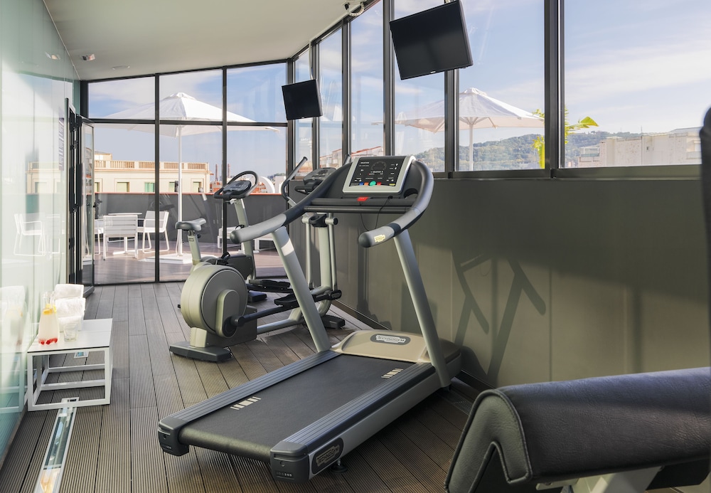 H10 Casanova — Sports & recreation in Barcelona, Catalonia