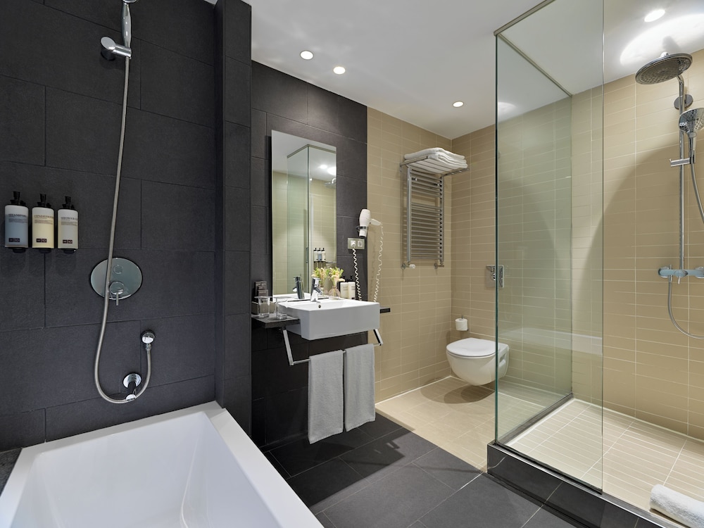 H10 Casanova — Hotel rooms in Barcelona, Catalonia
