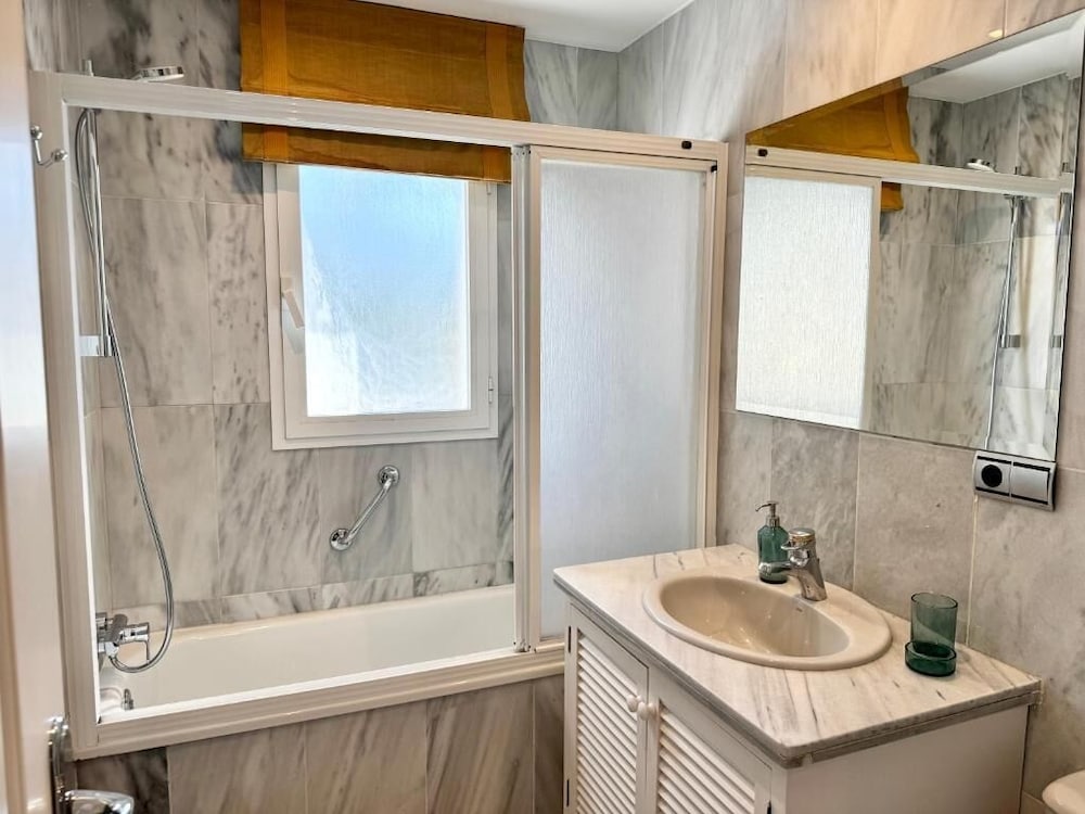 Rio Real Golf & Hotel — Hotel rooms in Marbella, Andalusia