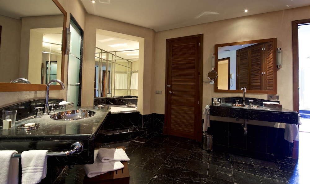 Rio Real Golf & Hotel — Hotel rooms in Marbella, Andalusia