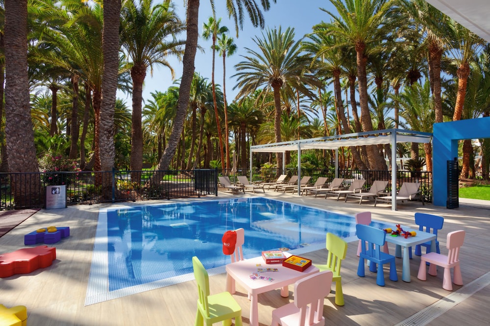 Hotel Riu Palace Oasis — Attractions for children in Meloneras, Canary Islands