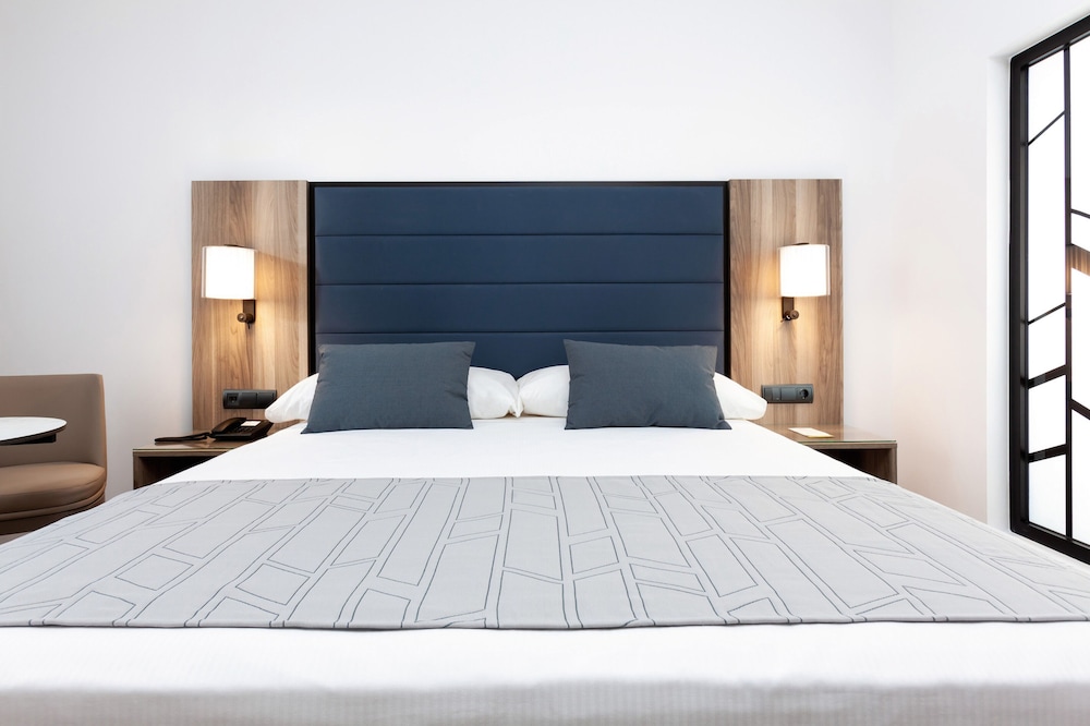 Hotel Riu Palace Oasis — Hotel rooms in Meloneras, Canary Islands