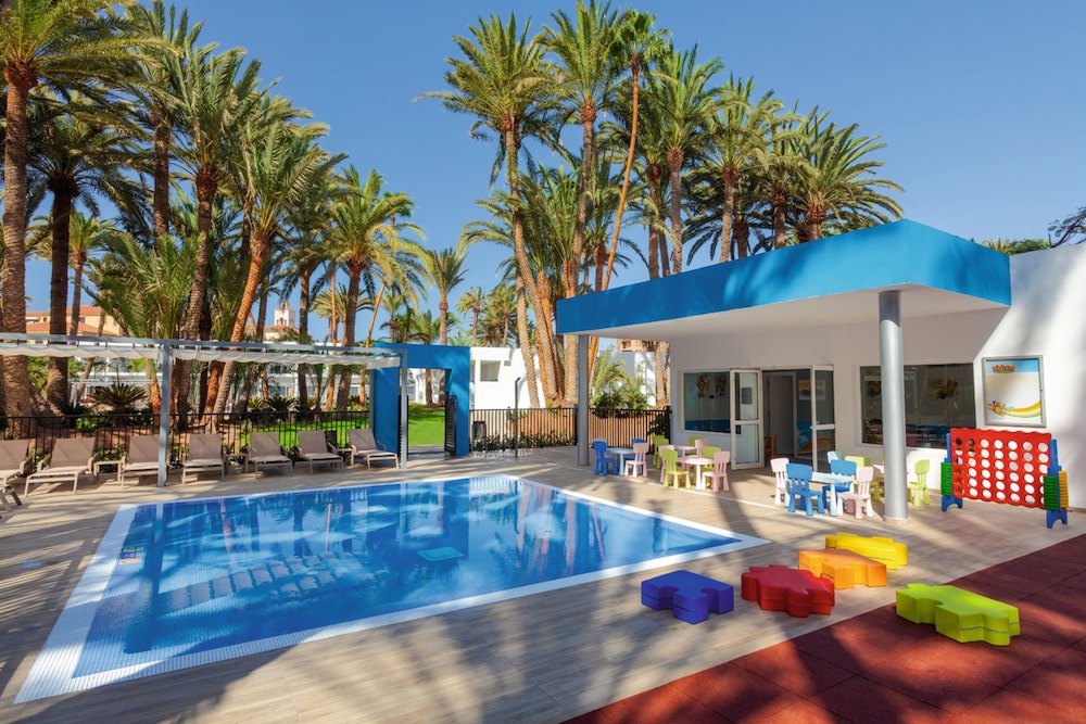 Hotel Riu Palace Oasis — Attractions for children in Meloneras, Canary Islands