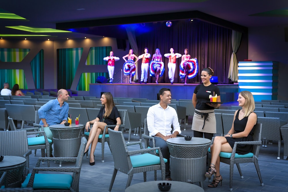 Hotel Riu Papayas - All Inclusive — Restaurant & bars in Playa del Ingles, Canary Islands
