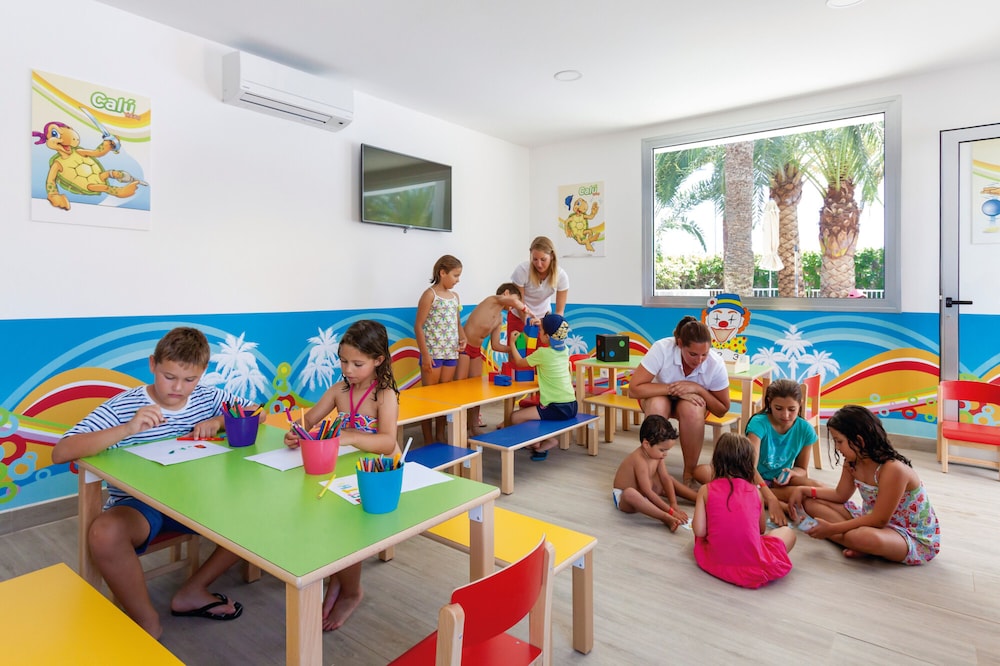 Hotel Riu Papayas - All Inclusive — Attractions for children in Playa del Ingles, Canary Islands