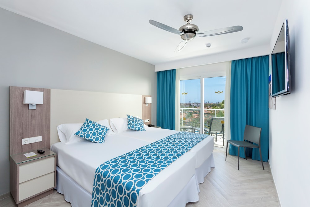 Hotel Riu Papayas - All Inclusive — Hotel rooms in Playa del Ingles, Canary Islands
