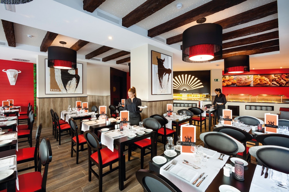 Hotel Riu Papayas - All Inclusive — Restaurant & bars in Playa del Ingles, Canary Islands