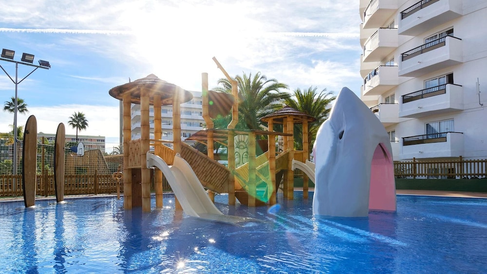 Servatur Waikiki — Swimming pool in Playa del Ingles, Canary Islands