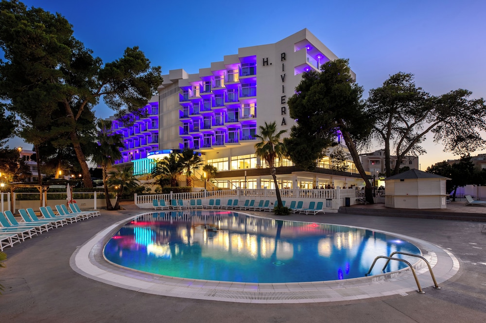 Hotel Vibra Riviera — Hotel building in San Antonio, Balearic Islands