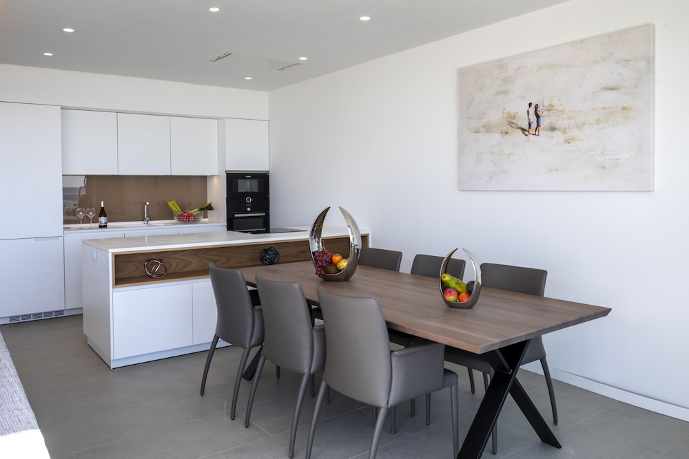 Royal Hideaway Corales Suites, part of Barceló Hotel Group — Rooms in Costa Adeje, Canary Islands