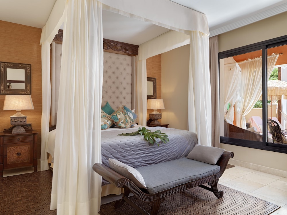 Royal Garden Villas & Spa — Hotel rooms in Costa Adeje, Canary Islands