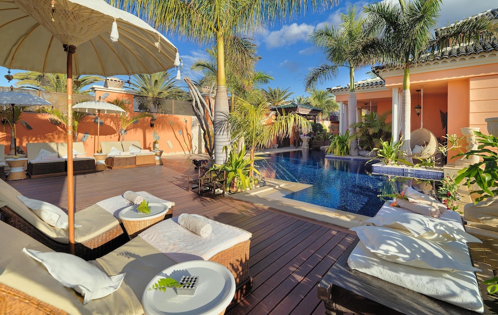 Royal Garden Villas & Spa — Swimming pool in Costa Adeje, Canary Islands