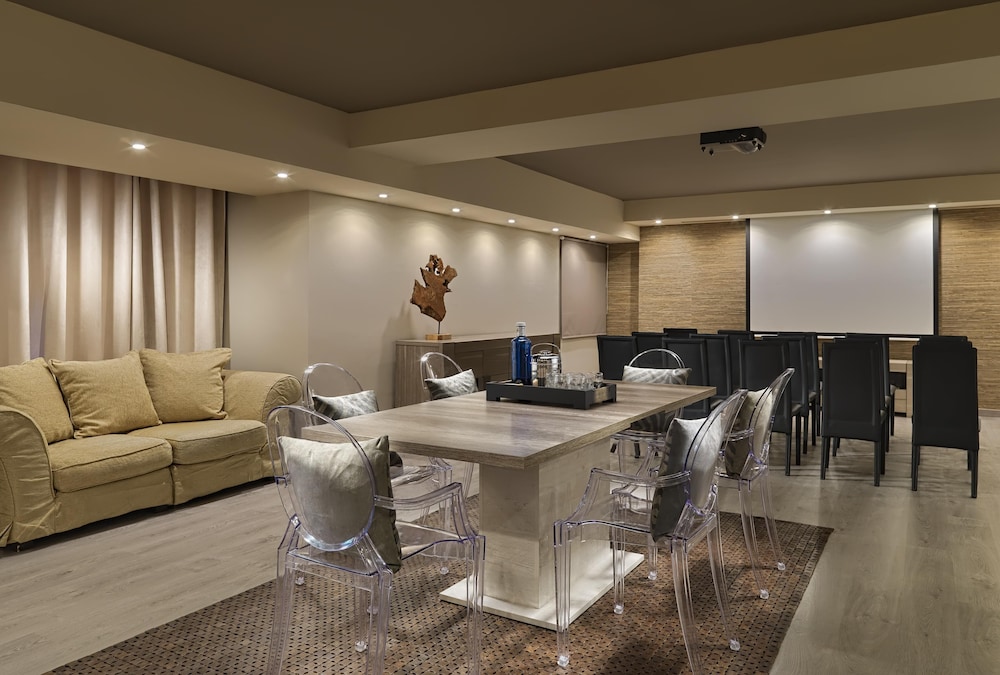 Royal Garden Villas & Spa — Restaurant & bars in Costa Adeje, Canary Islands