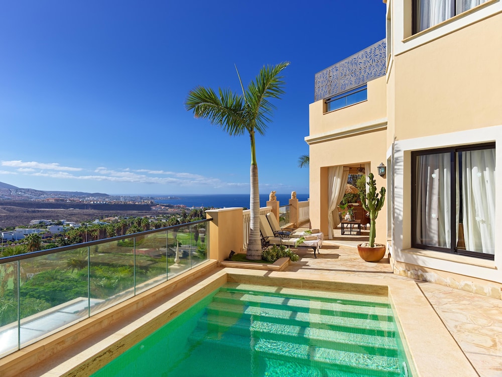 Royal Garden Villas & Spa — Swimming pool in Costa Adeje, Canary Islands