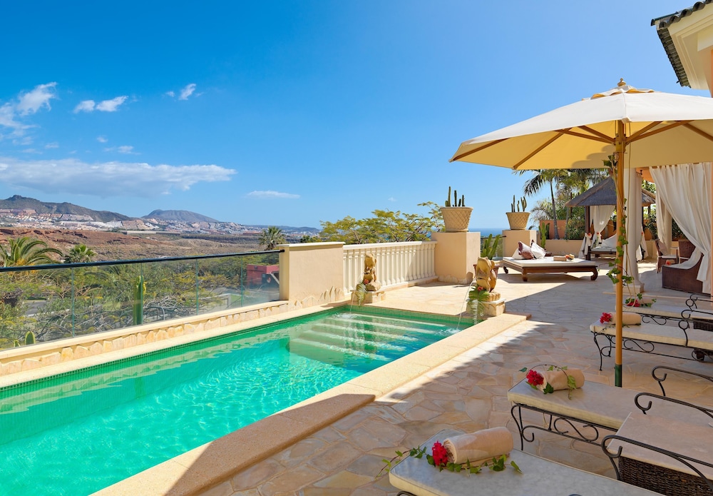 Royal Garden Villas & Spa — Swimming pool in Costa Adeje, Canary Islands