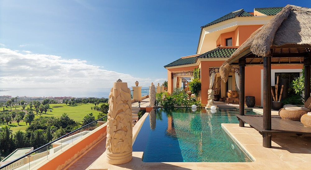 Royal Garden Villas & Spa — Swimming pool in Costa Adeje, Canary Islands