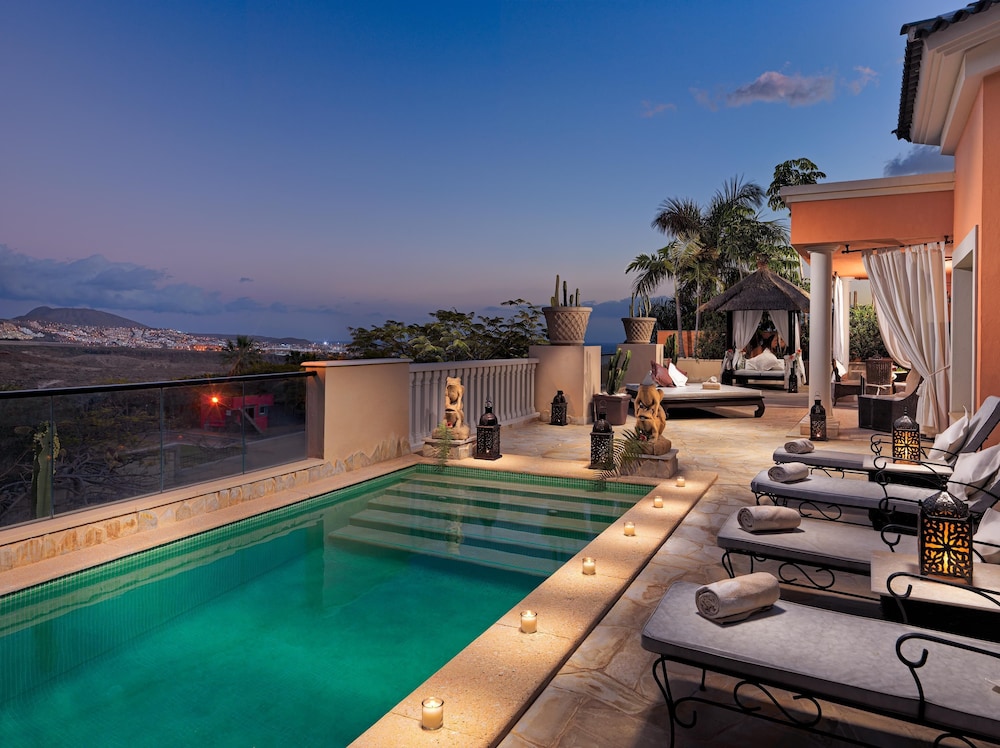 Royal Garden Villas & Spa — Swimming pool in Costa Adeje, Canary Islands