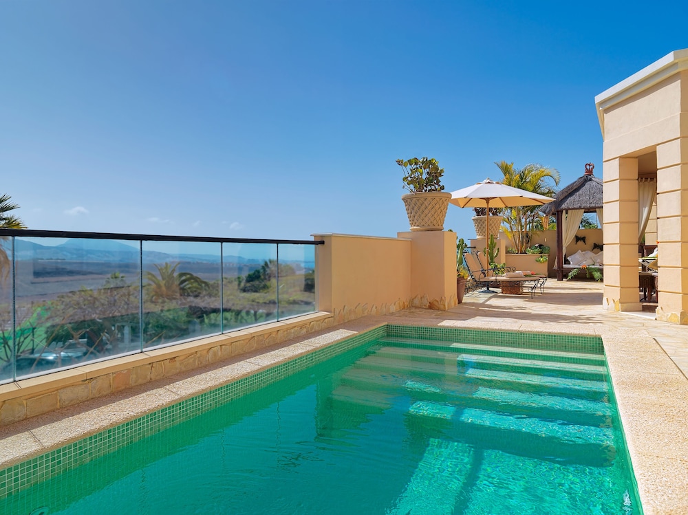 Royal Garden Villas & Spa — Swimming pool in Costa Adeje, Canary Islands