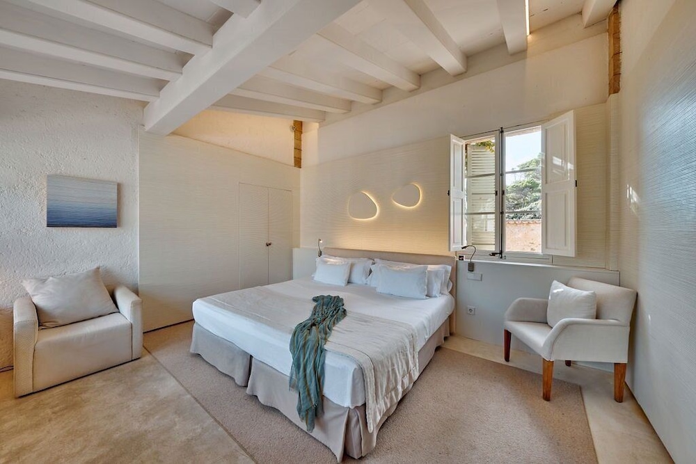 Can Simoneta Hotel - Adults Only — Hotel rooms in Canyamel, Balearic Islands