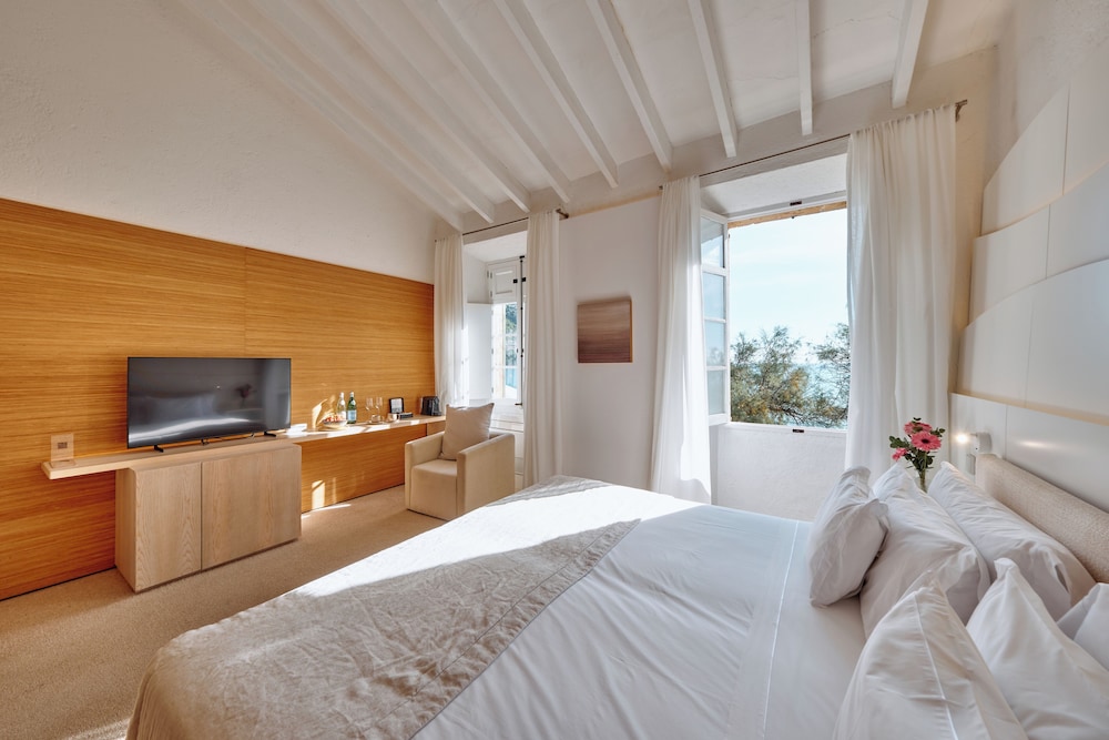 Can Simoneta Hotel - Adults Only — Hotel rooms in Canyamel, Balearic Islands