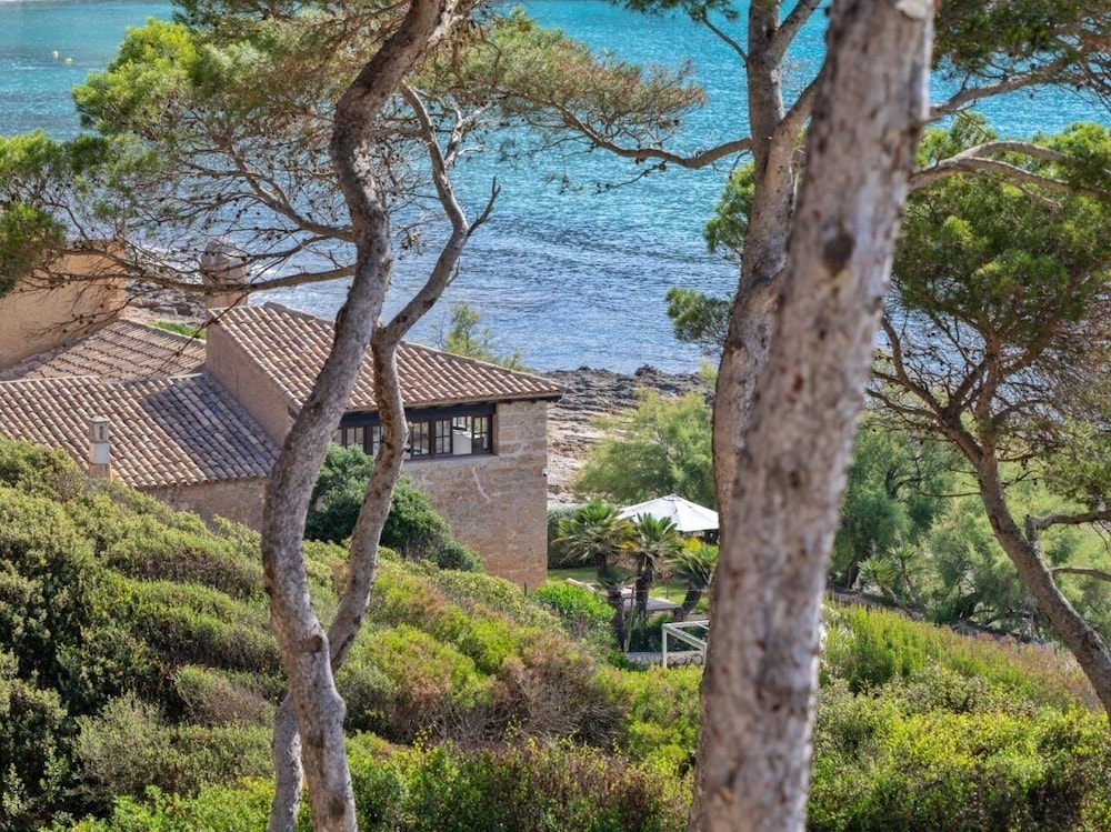 Can Simoneta Hotel - Adults Only — Hotel building in Canyamel, Balearic Islands