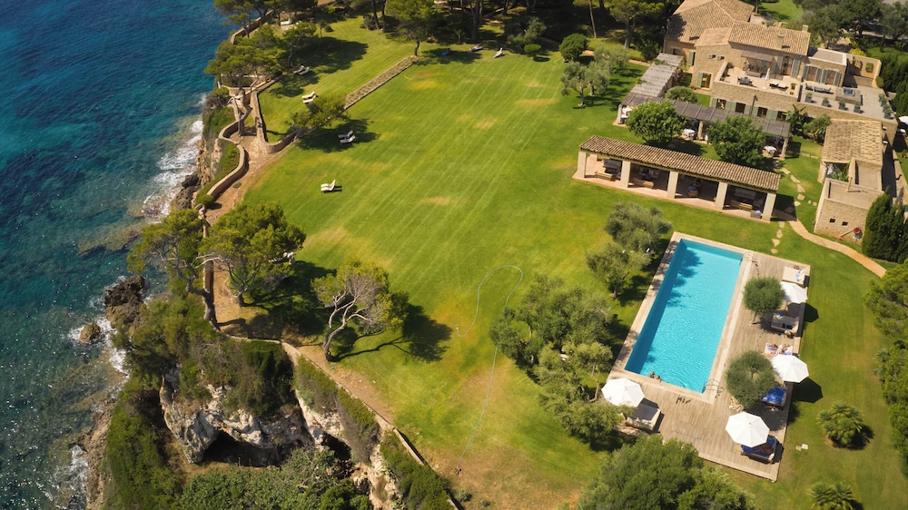 Can Simoneta Hotel - Adults Only — Swimming pool in Canyamel, Balearic Islands
