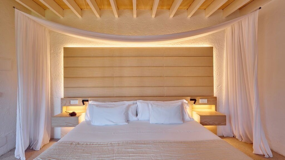Can Simoneta Hotel - Adults Only — Hotel rooms in Canyamel, Balearic Islands
