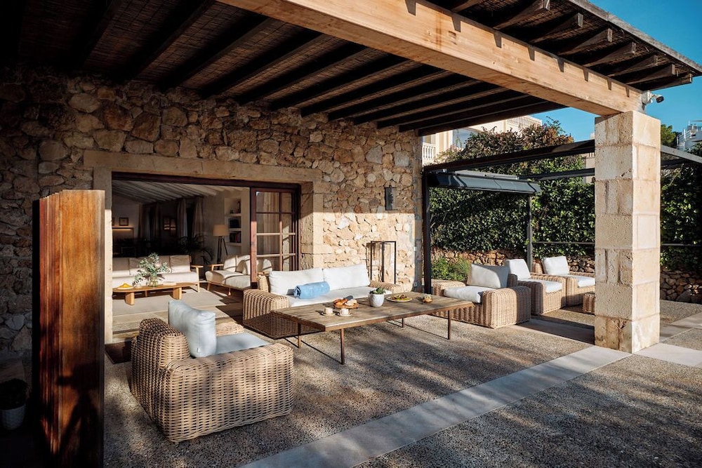 Can Simoneta Hotel - Adults Only — Hotel building in Canyamel, Balearic Islands