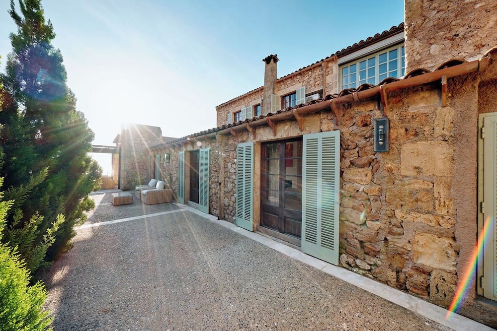 Can Simoneta Hotel - Adults Only — Hotel building in Canyamel, Balearic Islands
