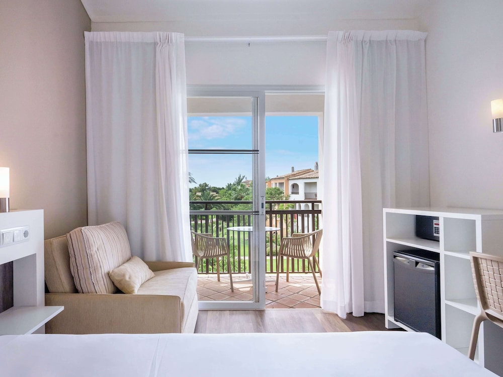 Sol Falcó Menorca — Hotel rooms in Cala'n Bosch, Balearic Islands