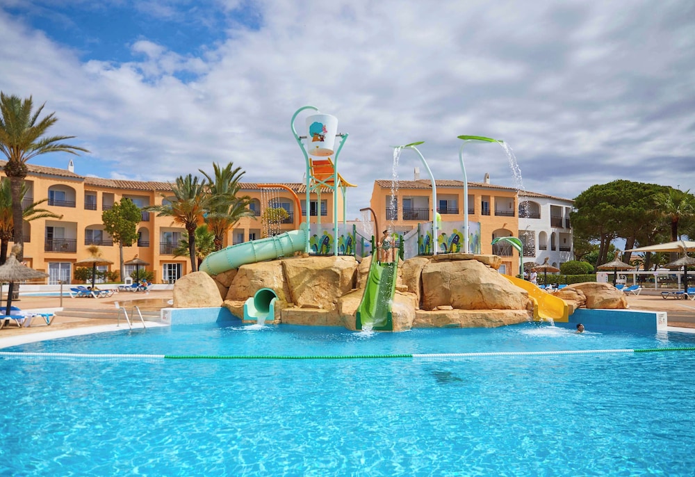 Sol Falcó Menorca — Attractions for children in Cala'n Bosch, Balearic Islands