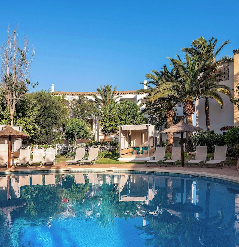 Sol Falcó Menorca — Swimming pool in Cala'n Bosch, Balearic Islands