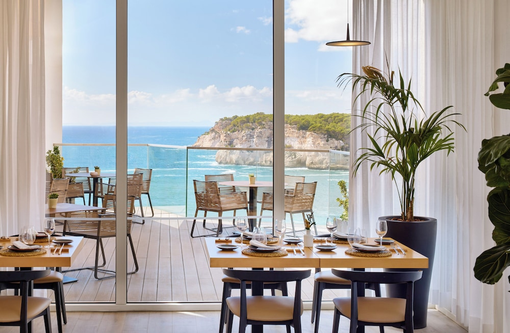 Melia Cala Galdana - Menorca — Restaurant & bars in Cala Galdana, Balearic Islands