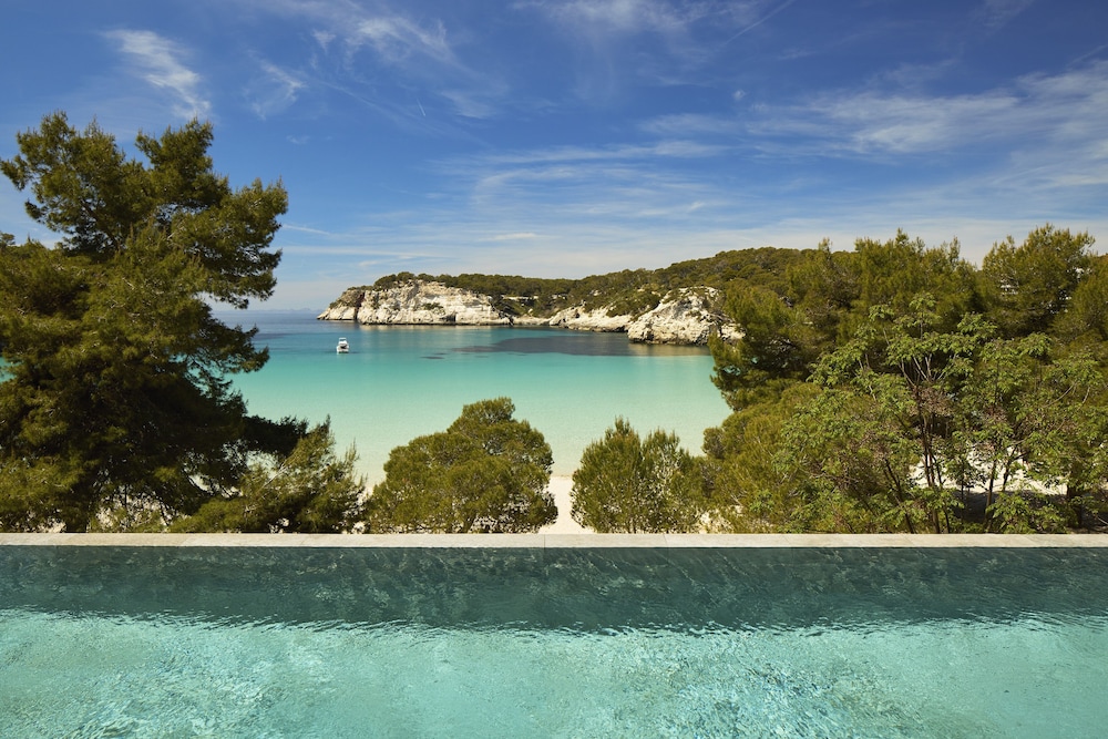 Melia Cala Galdana - Menorca — Swimming pool in Cala Galdana, Balearic Islands