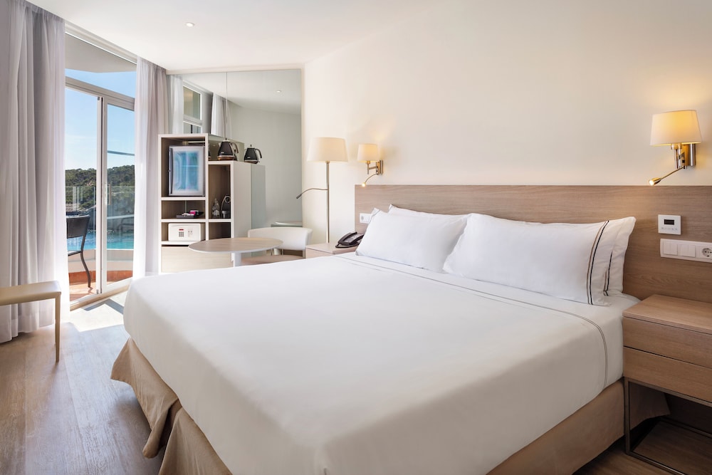 Melia Cala Galdana - Menorca — Hotel rooms in Cala Galdana, Balearic Islands