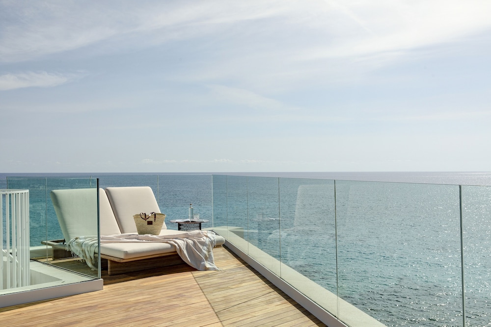 Villa Le Blanc, a Gran Meliá Hotel - The Leading Hotels of the World — Hotel rooms in Santo Tomas, Balearic Islands