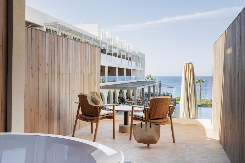 Villa Le Blanc, a Gran Meliá Hotel - The Leading Hotels of the World — Hotel building in Santo Tomas, Balearic Islands