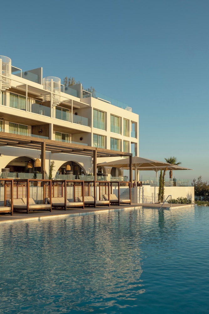 Villa Le Blanc, a Gran Meliá Hotel - The Leading Hotels of the World — Hotel building in Santo Tomas, Balearic Islands