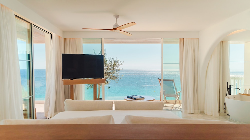 Villa Le Blanc, a Gran Meliá Hotel - The Leading Hotels of the World — Hotel rooms in Santo Tomas, Balearic Islands