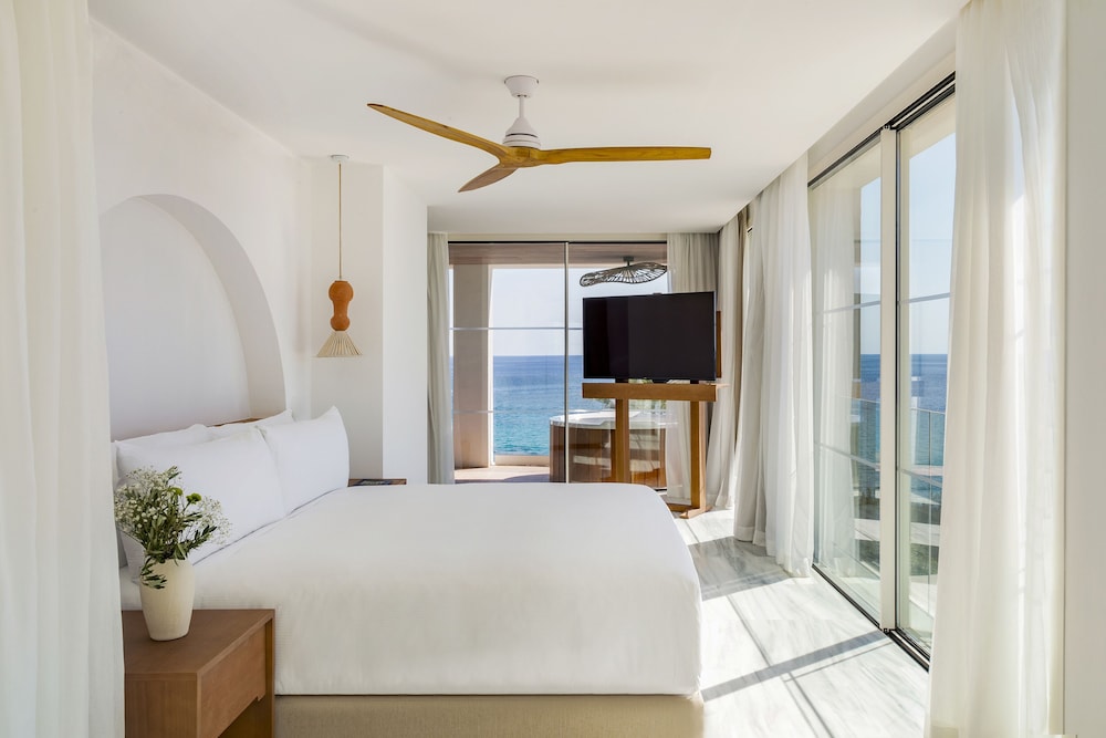 Villa Le Blanc, a Gran Meliá Hotel - The Leading Hotels of the World — Hotel rooms in Santo Tomas, Balearic Islands