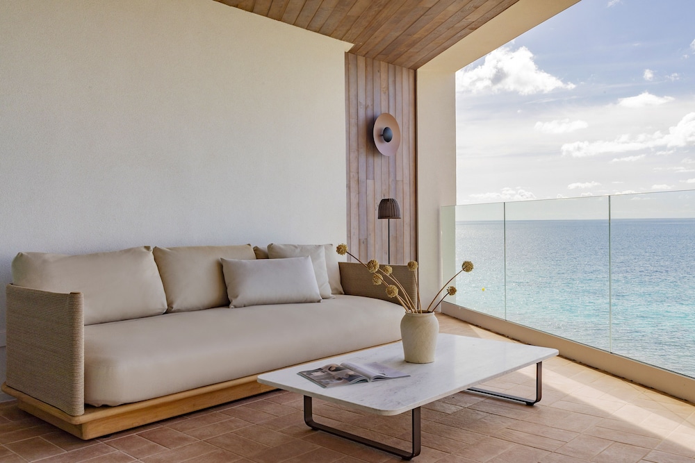 Villa Le Blanc, a Gran Meliá Hotel - The Leading Hotels of the World — Hotel rooms in Santo Tomas, Balearic Islands