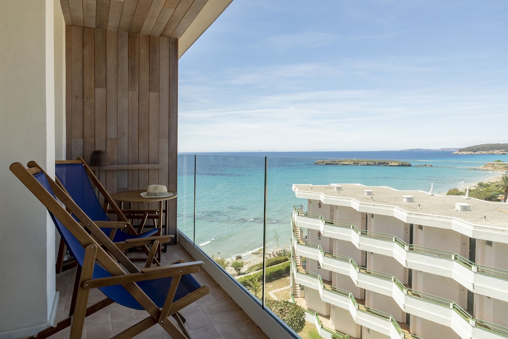 Villa Le Blanc, a Gran Meliá Hotel - The Leading Hotels of the World — Hotel rooms in Santo Tomas, Balearic Islands