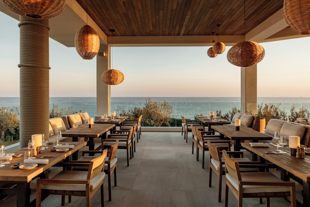 Villa Le Blanc, a Gran Meliá Hotel - The Leading Hotels of the World — Restaurant & bars in Santo Tomas, Balearic Islands