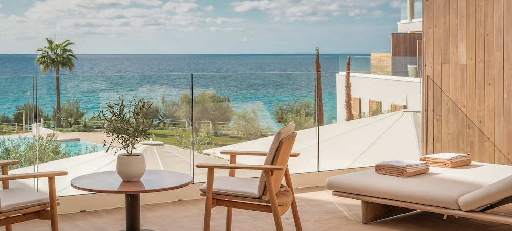 Villa Le Blanc, a Gran Meliá Hotel - The Leading Hotels of the World — Hotel building in Santo Tomas, Balearic Islands