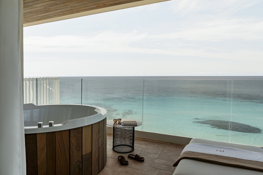 Villa Le Blanc, a Gran Meliá Hotel - The Leading Hotels of the World — Hotel rooms in Santo Tomas, Balearic Islands