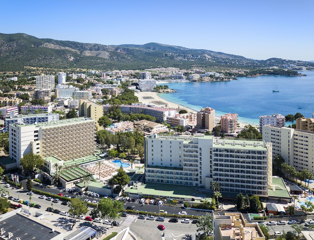 Sol Palmanova Mallorca — Hotel building in Palma Nova, Balearic Islands