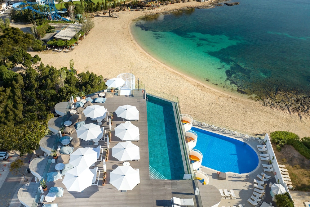 INNSiDE by Meliá Ibiza Beach — Swimming pool in San Antonio, Balearic Islands