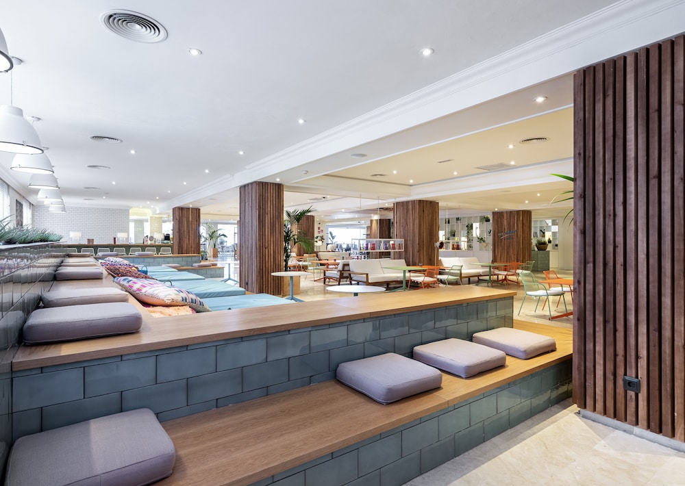 INNSiDE by Meliá Ibiza Beach — Restaurant & bars in San Antonio, Balearic Islands