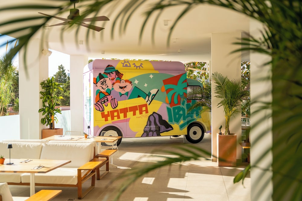 INNSiDE by Meliá Ibiza Beach — Restaurant & bars in San Antonio, Balearic Islands