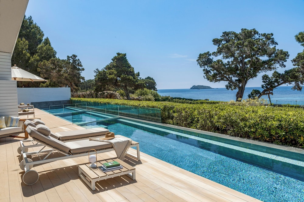 ME Ibiza — Swimming pool in Santa Eulalia, Balearic Islands